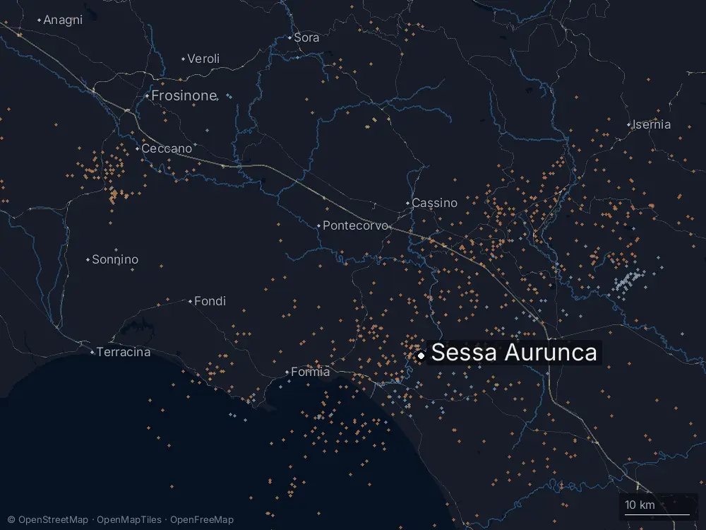 Karte der Blitze bei Sessa Aurunca am Freitag, 15. Mai 2026