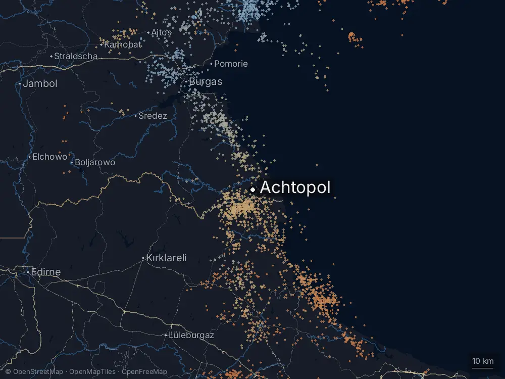Karte der Blitze bei Achtopol am Montag, 13. Juli 2026